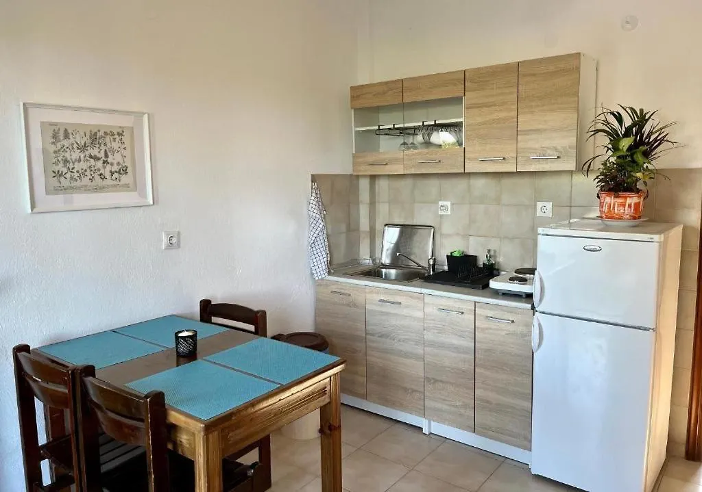 Antonio By The Sea Apartment Kriopigi Greece